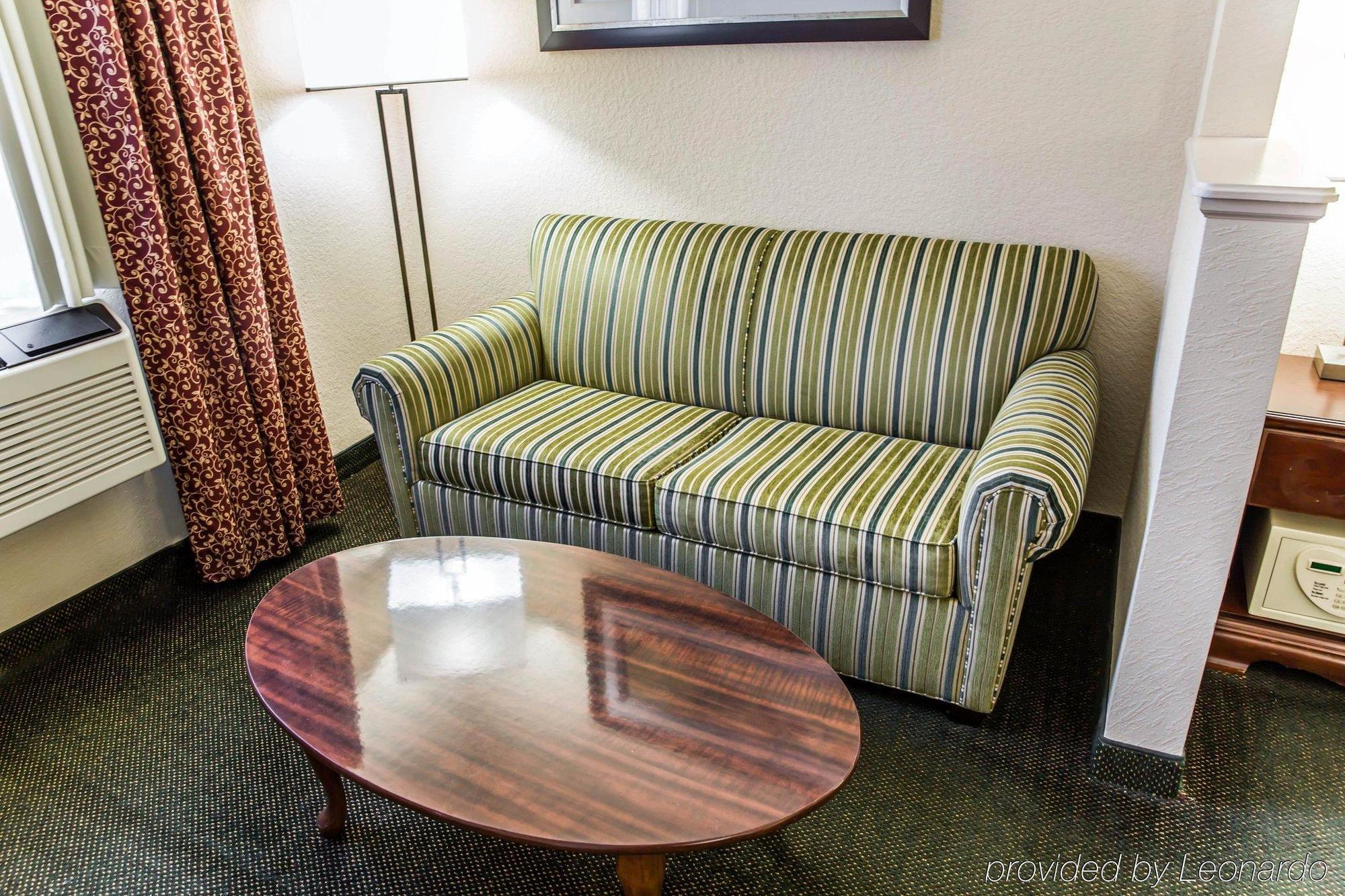Best Western Shallotte / Ocean Isle Beach Hotel Extérieur photo